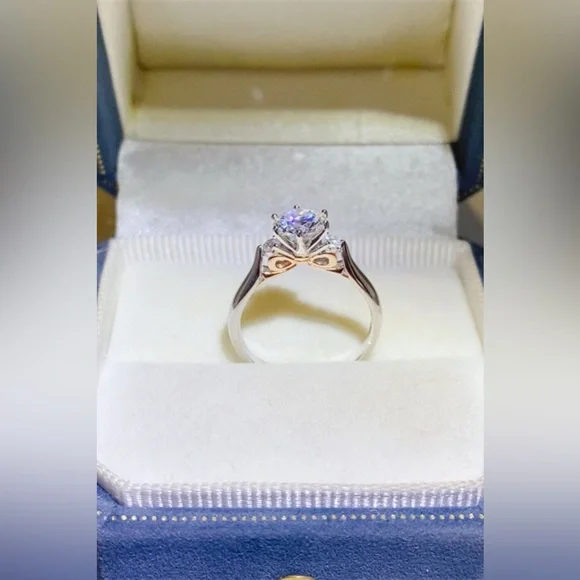 2 Carat Moissanite 925 Sterling Silver Ring